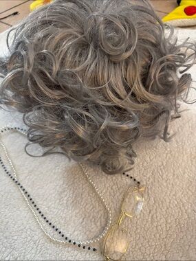 Synthetic Curly Short Wig in Gray - Women Hair